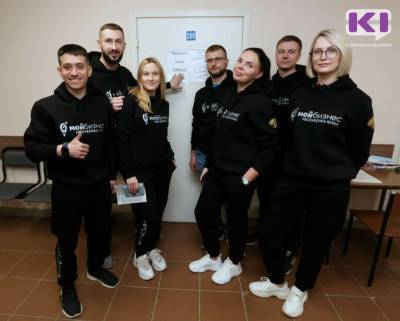 Сотрудники "Мой бизнес" Коми сделали прививки от коронавируса - komiinform.ru - респ. Коми