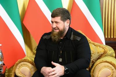 Рамзан Кадыров - Тумсо Абдурахманов - Кадыров пообещал покинуть свой пост в случае победы блогера в драке с его сыном - lenta.ru - респ. Чечня