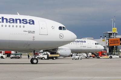 Компании Lufthansa разрешили полеты в РФ по измененным маршрутам - aif.ru - Москва - Санкт-Петербург