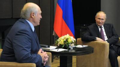 Владимир Путин - Александр Лукашенко - В Белоруссии опубликовали фотографию с неформальной встречи Путина и Лукашенко - iz.ru - Сочи
