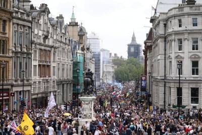 Борис Джонсон - В Лондоне прошел массовый протест против вакцинации, локдауна и масочного режима - kp.ua - Лондон