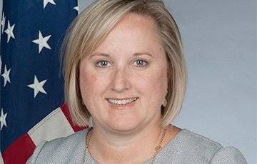 Джули Фишер - Посол США в Беларуси передала послание Лукашенко и спецслужбам страны - charter97.org