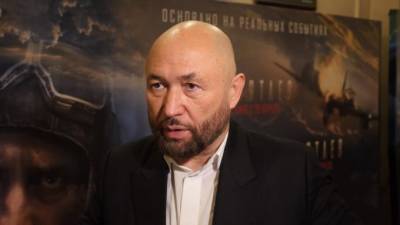 Павел Прилучный - Тимур Бекмамбетов - Михаил Девятаев - "Он был уже очень худой": Бекмамбетов – о похудении Прилучного ради роли в фильме "Девятаев" - piter.tv