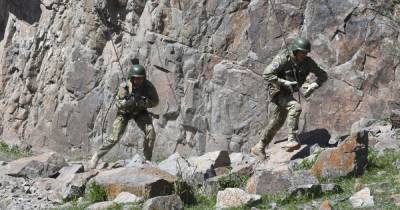Таджикистан и Кыргызстан завершили отвод войск от границы: от пуль погибли более 30 человек - tsn.ua - Киргизия - Таджикистан
