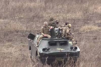 ВСУ вновь размещают технику и вооружение в жилых районах Донбасса - mk.ru - ДНР - ЛНР
