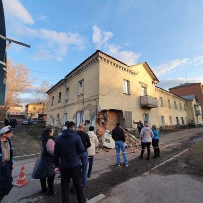 Следователи заинтересовались обрушением стены жилого дома в Кузбассе - gazeta.a42.ru - Киселевск - Кемеровская обл.