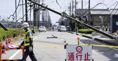 На Японию обрушился торнадо: сносил крыши домов и переворачивал авто (ФОТО) - dsnews.ua - Япония