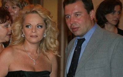 Лариса Долина - Лариса Долина развелась с мужем после 20 лет брака - skuke.net - Брак