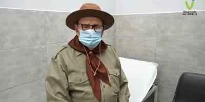 В Мукачево по собственному желанию вакцинировался 91-летний ветеран скаутского движения - nv.ua - Закарпатская обл.