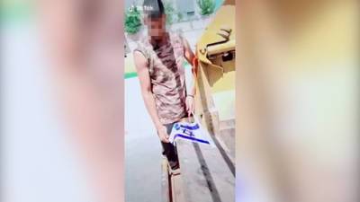 Видео: рабочего в Ришон ле-Ционе уволили за попытку сжечь флаг Израиля - vesty.co.il - Израиль