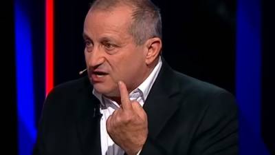 Яков Кедми - София - Кедми: Россия должна отвечать на провокации по правилам политической драки - polit.info - Москва - Болгария - Чехия - Прага - деревня Врбетица