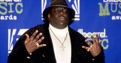 Экс-агент ФБР назвал имена заказчика и убийцы рэпера Notorious B.I.G. - ren.tv - New York - Лос-Анджелес