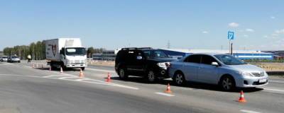 В Екатеринбурге в ДТП с грузовиком пострадали двое детей - runews24.ru - Екатеринбург