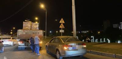 В Уфе ночью из-за аварии КамАЗа и легковушки Бельский мост сковала пробка - ufacitynews.ru - Башкирия - Уфа - Камаз