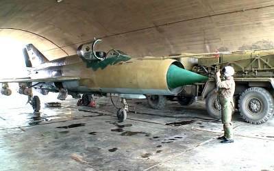 Армия маршала Хафтара потеряла МиГ-21 прямо во время военного парада - topcor.ru - Ливия - Бенин