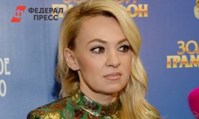 Юлия Барановская - «Рябая курочка» Рудковская и «кудряшка» Барановская: топ-5 звездных конфузов недели - fedpress.ru - Москва