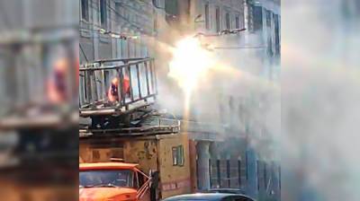 Зрелищный «фейерверк» на проводах в центре Воронежа сняли на видео - vestivrn.ru - Воронеж