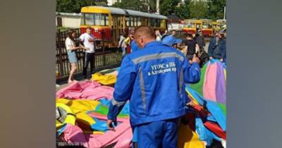 Батут лопнул в Барнауле: пострадали два ребенка, один пропал - ren.tv - Барнаул - Алтайский край
