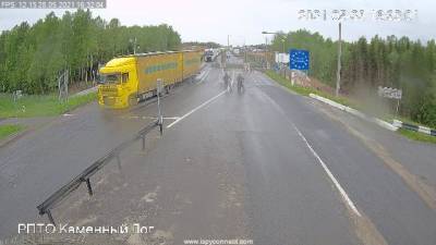 Почти две с половиной тысячи фур стоят в очередях на выезд из Беларуси в страны ЕС - naviny.by - Литва