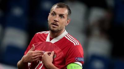 Марио Фернандес - Артем Дзюба - Денис Черышев - Вячеслав Караваев - Далер Кузяев - Дзюба и еще два футболиста России досрочно покинули тренировку - vesti.ru - Болгария