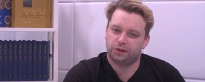 Писателя Пелевина ограбили в Петербурге после вручения литературной премии - runews24.ru - Санкт-Петербург - Twitter