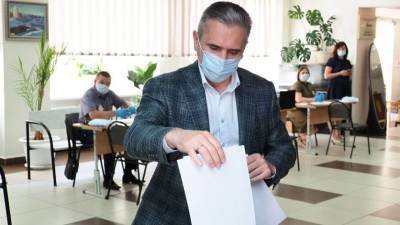 Александр Моор - Александр Моор принял участие в предварительной голосовании «Единой России» - nashgorod.ru - Тюменская обл.