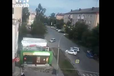 Стрелок в Екатеринбурге предупреждал друзей, что планирует убивать людей - mk.ru - Екатеринбург