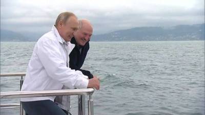 Владимир Путин - Александр Лукашенко - Лукашенко остудился в Черном море после двухдневных переговоров с Путиным в Сочи (фото) - lenta.ua - Сочи - Краснодарский край - Черное Море