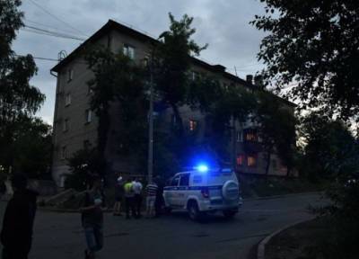 Стрельбу из окна по людям в Екатеринбурге открыл бывший полицейский - province.ru - Екатеринбург