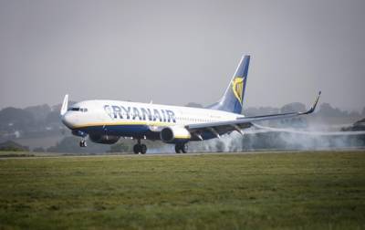 Самолет Ryanair приземлился в Берлине из-за "минирования" - korrespondent.net - Лондон - Берлин - Минск