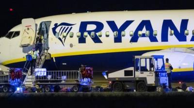 Самолет Ryanair экстренно сел в аэропорту Берлина - ru.slovoidilo.ua - Берлин