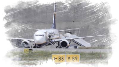 Самолёт Ryanair совершил экстренную посадку из-за сообщения о минировании - sharij.net - Берлин