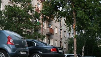 Раненную при стрельбе в Екатеринбурге девочку ввели в искусственную кому - iz.ru - Екатеринбург