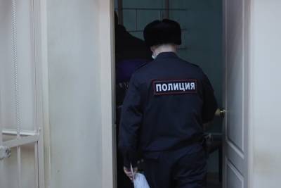 Алексей Навальный - Андрей Боровиков - Активиста, осужденного за клип Rammstein, этапировали в колонию раньше времени - znak.com