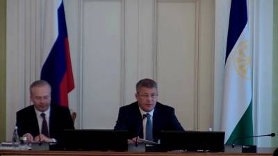 Радий Хабиров - Хабиров назвал кривую дорожную разметку в Башкирии преступлением - piter.tv - Башкирия - Уфа