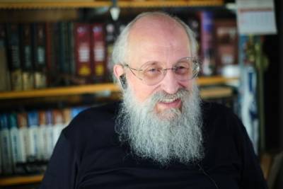 Анатолий Вассерман - Анатолий Вассерман: Следует сократить в ЕГЭ долю вопросов на запоминание - mk.ru
