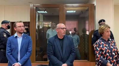 Магомед Исмаилов - Суд дал 15 и 16 лет колонии охранникам за перестрелку в «Москва-Сити» - iz.ru - Москва