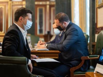 Владимир Зеленский - Денис Шмыгаль - Зеленский поручил спрогнозировать, как COVID-19 будет распространяться в Украине осенью - gordonua.com - Киев - Львов - Одесса
