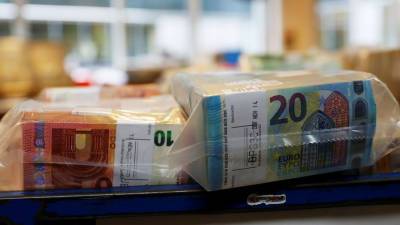 Сергей Медведев - В Бельгии у двоих россиян изъяли €400 тысяч по делу Hermitage Capital - gazeta.ru - Бельгия - Латвия