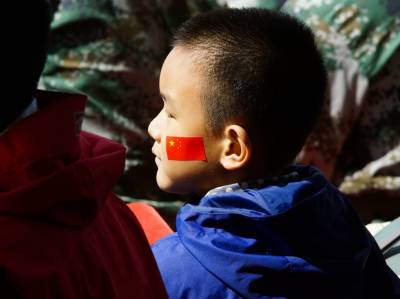 Китайским семьям разрешили иметь троих детей - sobesednik.ru - Китай