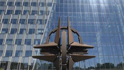 Йенс Столтенберг - НАТО ограничит доступ миссии Беларуси в свою штаб-квартиру - golos-ameriki.ru - Москва - Минск