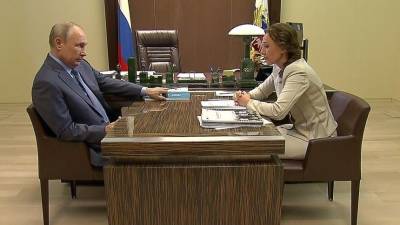 Владимир Путин - Анна Кузнецова - Детский омбудсмен доложила Путину о нарушениях в организации школьного питания - 5-tv.ru - Россия