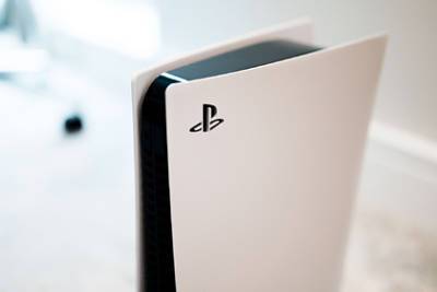 Названо неожиданное преимущество PlayStation 5 перед Xbox - lenta.ru