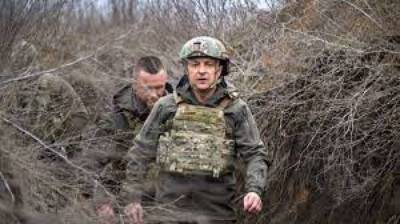Владимир Зеленский - Зеленский рассказал немцам, что хотел бы от них помощи в виде автоматических винтовок - lenta.ua - Россия - Украина - Крым - Луганская обл. - Германия - Донецкая обл.