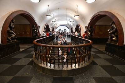 Работа некоторых станций метро Москвы изменится 4 мая из-за репетиции парада Победы - vm.ru - Москва