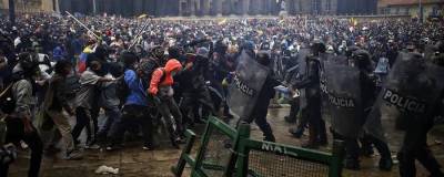Более 840 человек пострадали в ходе общенациональных протестов в Колумбии - runews24.ru - Колумбия
