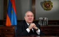Президента Армении хотят судить за двойное гражданство - vlasti.net - Англия