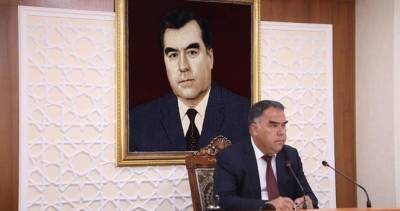 Эмомали Рахмон - Раджаббой Ахмадзода - По указанию Эмомали Рахмона дома жителей, разрушенные в результате конфликта, будут полностью восстановлены - dialog.tj - Киргизия - Таджикистан - Согдийская обл.