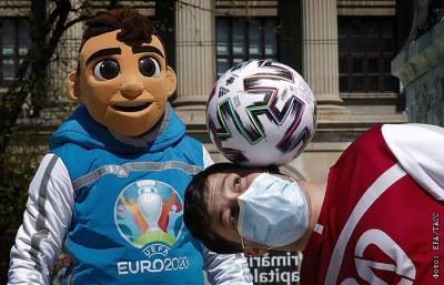 Заявка сборных-участников ЕВРО-2020 увеличена с 23 до 26 футболистов - sport-interfax.ru - Москва - Санкт-Петербург