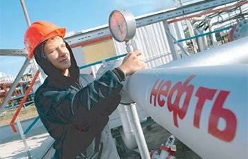 Беларусь ввела дополнительные тарифы на прокачку российской нефти - charter97.org - Полоцк
